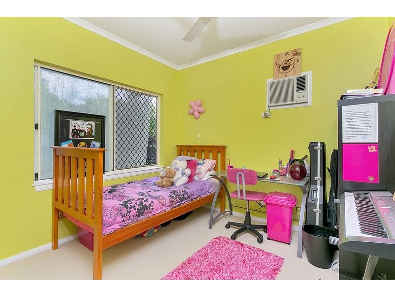 10 Bayu Close, Redlynch QLD 4870