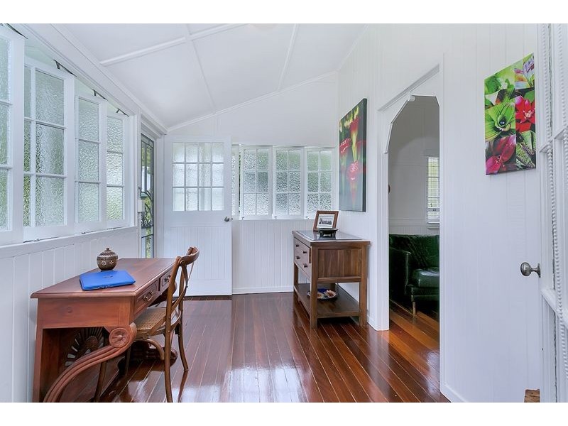 16 Mason Street, Stratford QLD 4870