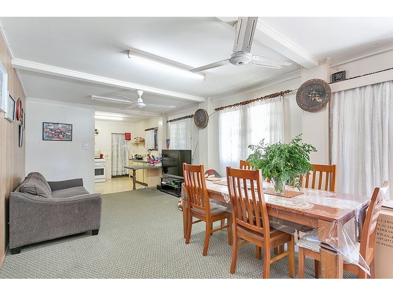 8 Gelling Street, Cairns North QLD 4870