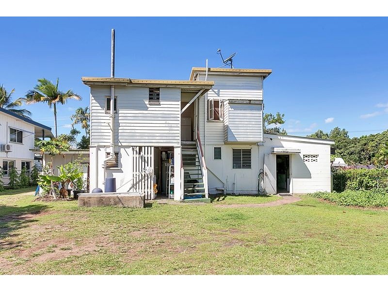 8 Gelling Street, Cairns North QLD 4870