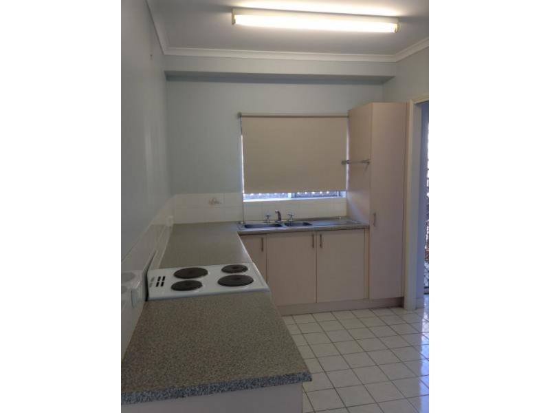 6/7 Grantala Street, Manoora QLD 4870