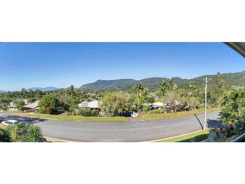 5 Andrea Close, Mooroobool QLD 4870