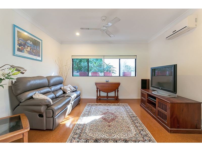 5 Andrea Close, Mooroobool QLD 4870