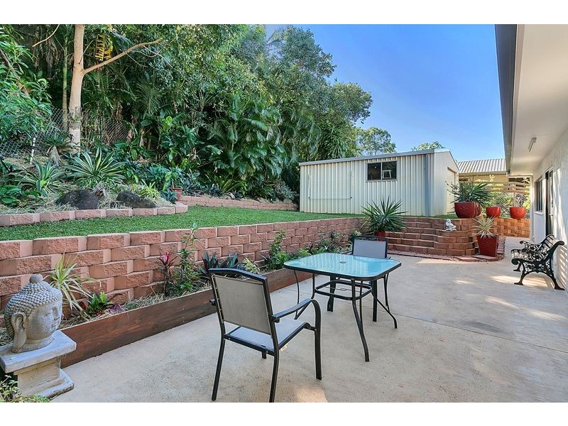 5 Andrea Close, Mooroobool QLD 4870