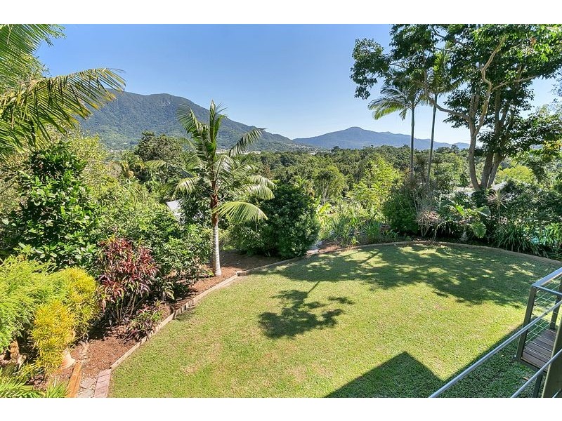 30 View Street, Brinsmead QLD 4870