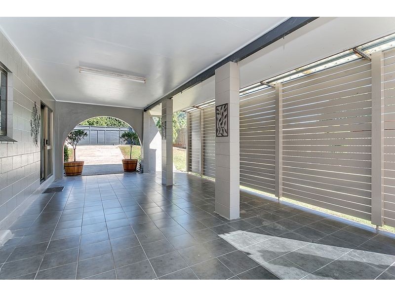 28 Holly Street, Mooroobool QLD 4870