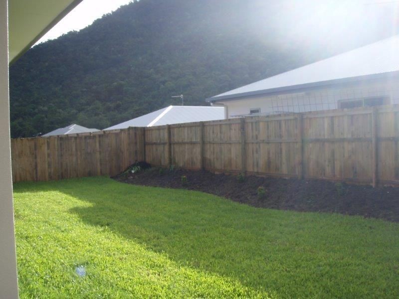 86 Xavier Herbert Drive, Redlynch QLD 4870