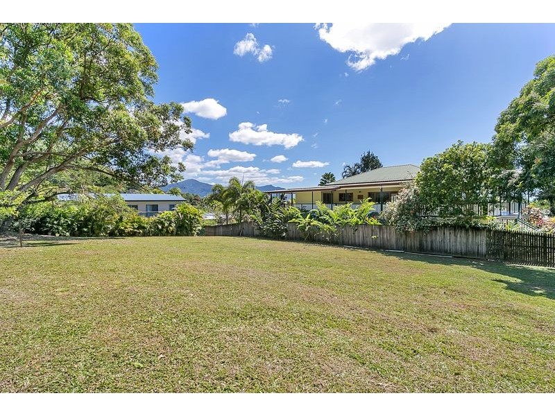 3 Stratford Chase, Stratford QLD 4870