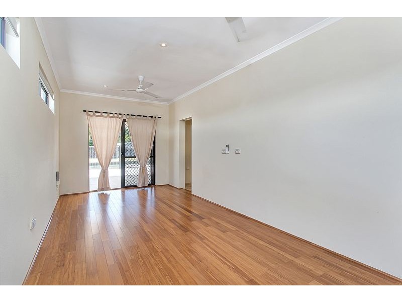 6 Scarborough Close, Kewarra Beach QLD 4879