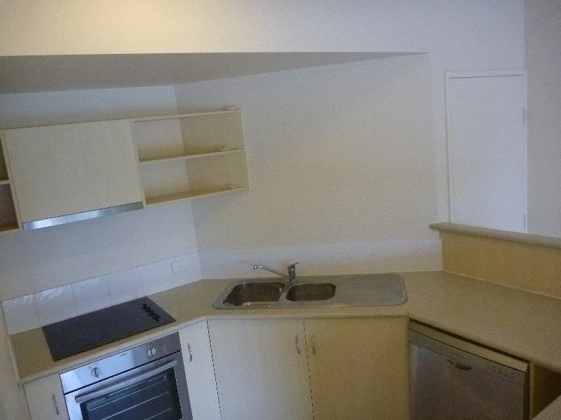 111/11-15 Charlekata Close, Freshwater QLD 4870