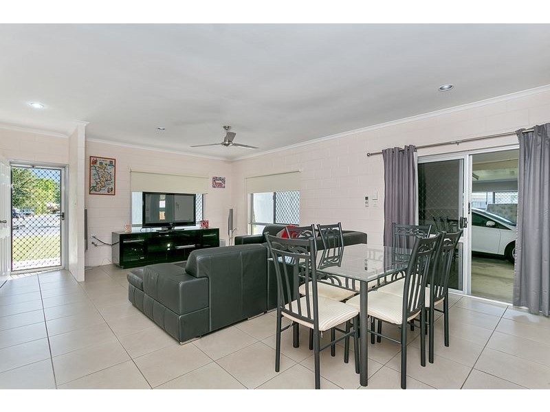 2 Gallo Close, Brinsmead QLD 4870