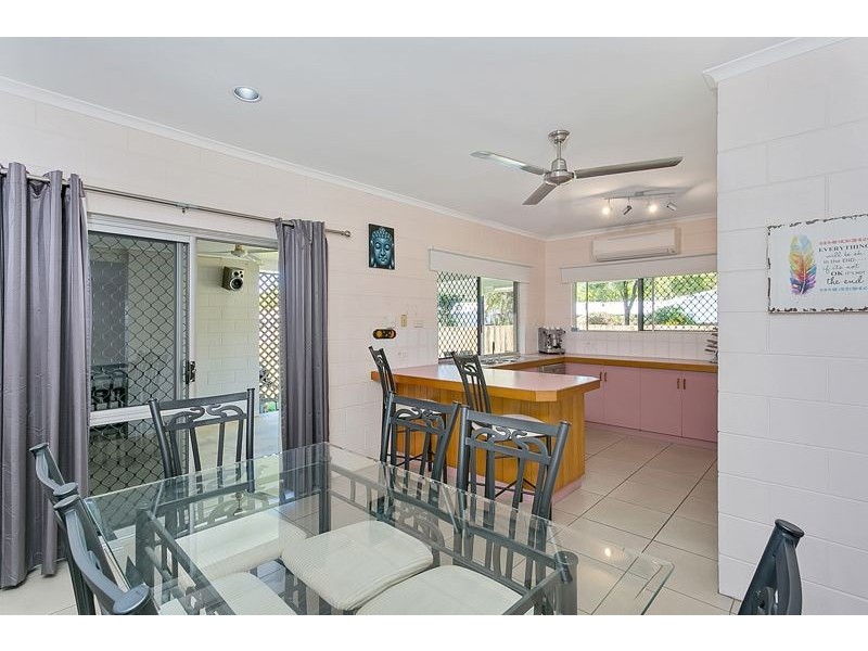 2 Gallo Close, Brinsmead QLD 4870