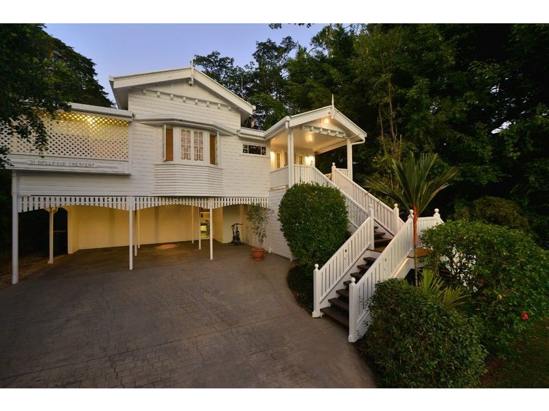 31 Bellevue Crescent, Edge Hill QLD 4870