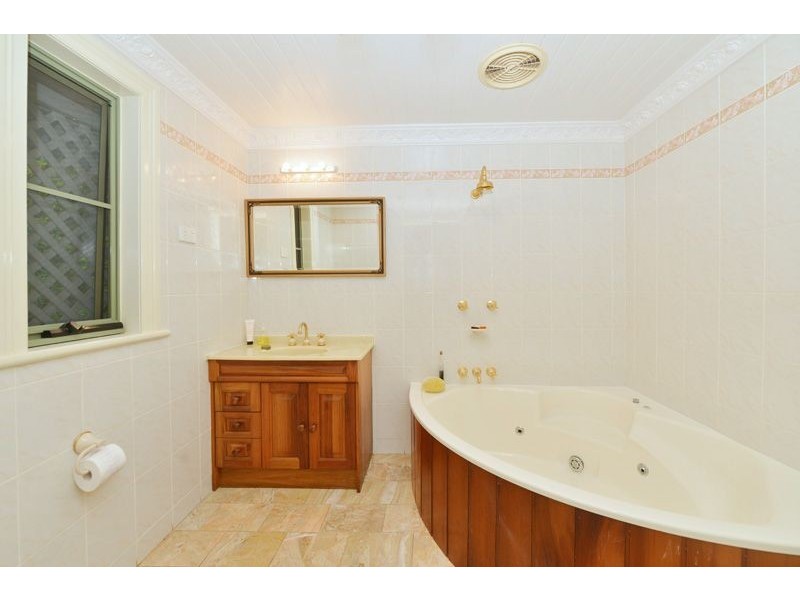 31 Bellevue Crescent, Edge Hill QLD 4870