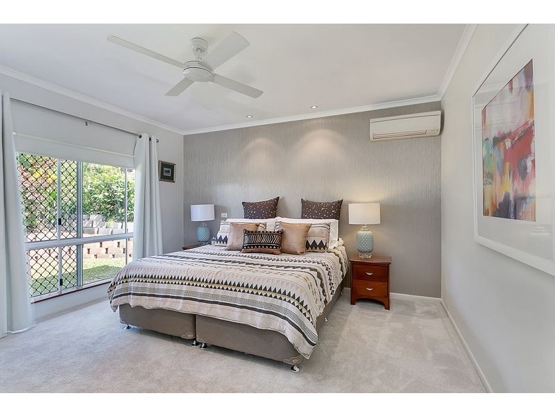 13 Woodmont Place, Mooroobool QLD 4870