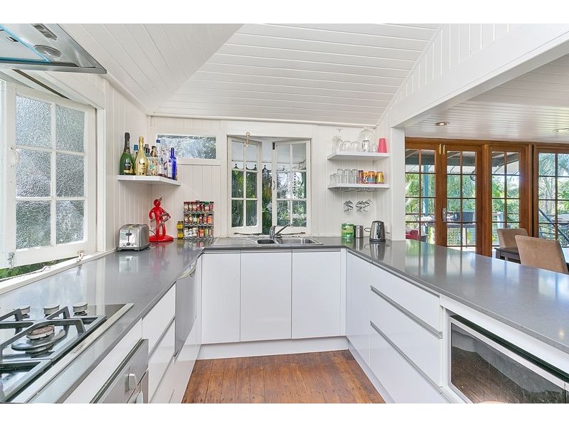 98 Cairns Street, Cairns North QLD 4870