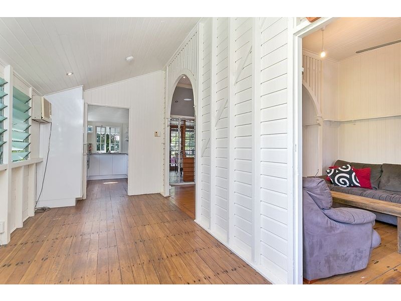 98 Cairns Street, Cairns North QLD 4870