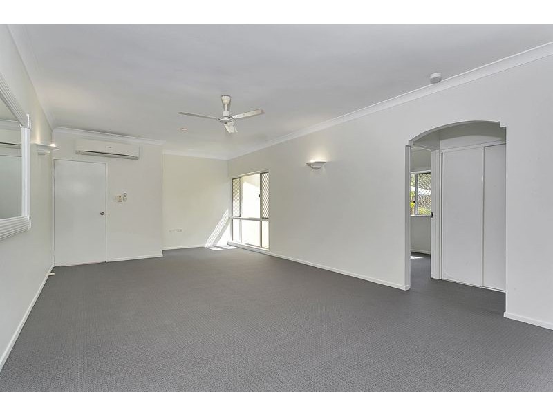 2/12 Ingham Court, Mooroobool QLD 4870