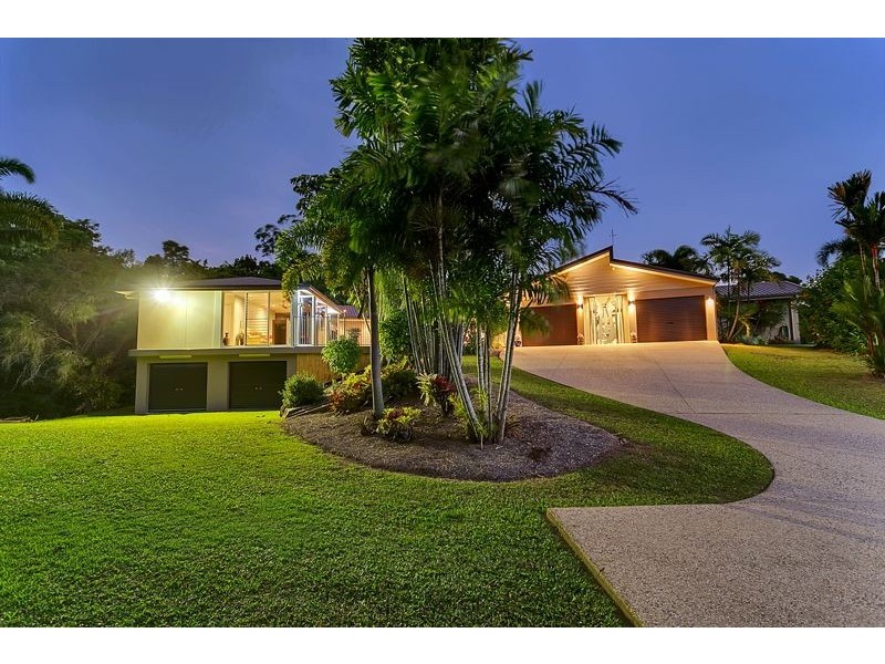 26-28 Brady Close, Brinsmead QLD 4870