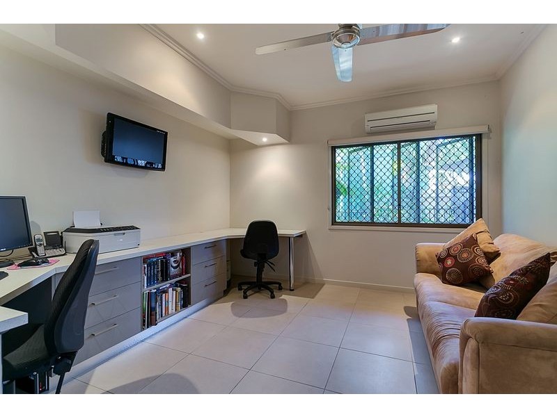 26-28 Brady Close, Brinsmead QLD 4870