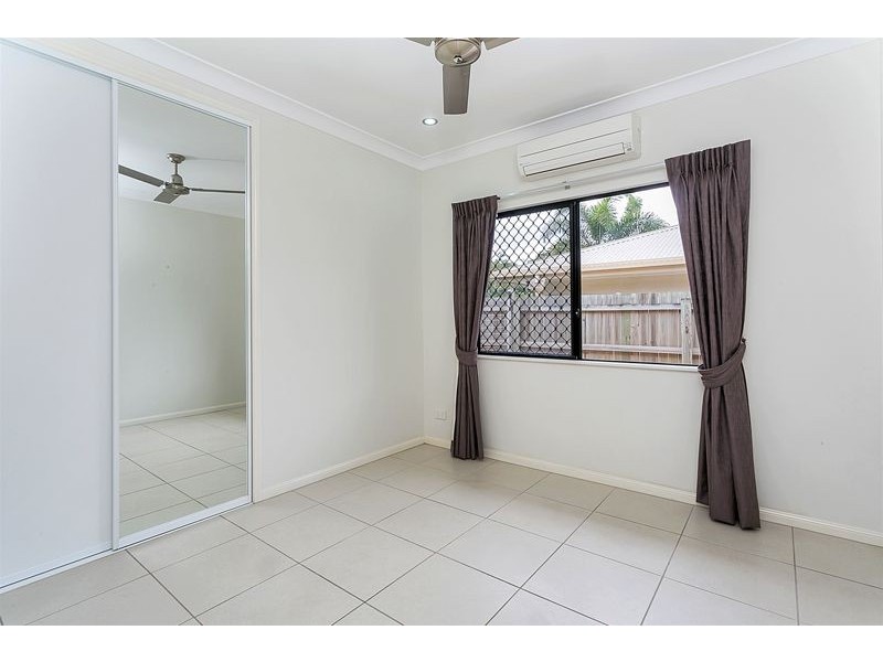 5 Angel Close, Kanimbla QLD 4870