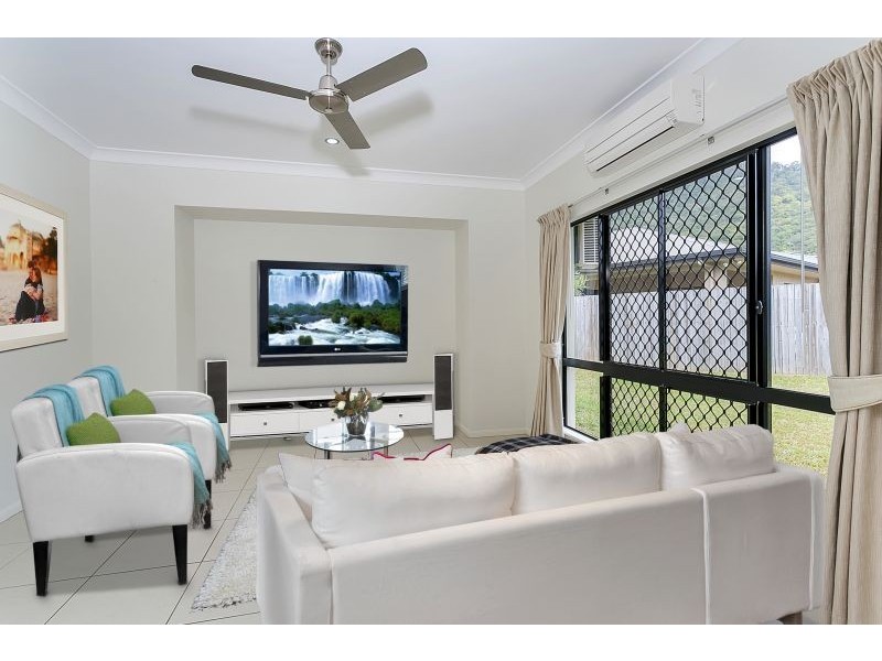 5 Angel Close, Kanimbla QLD 4870