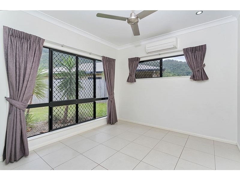 5 Angel Close, Kanimbla QLD 4870