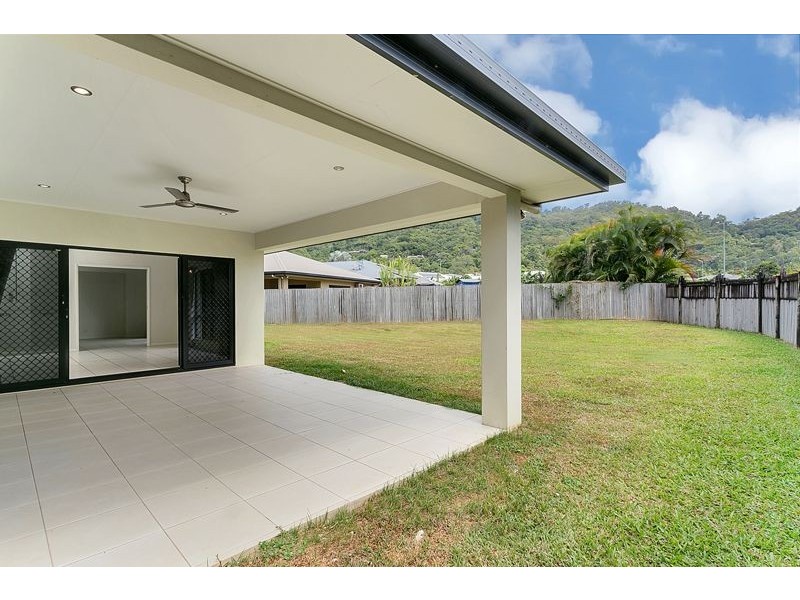 5 Angel Close, Kanimbla QLD 4870