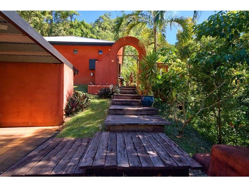 20 Lake Morris Road, Kanimbla QLD 4870