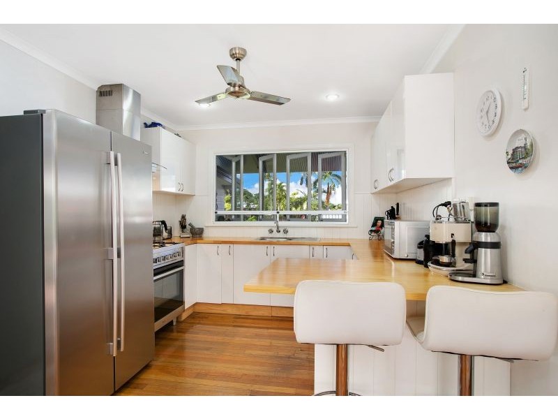 26 Bradford Street, Whitfield QLD 4870