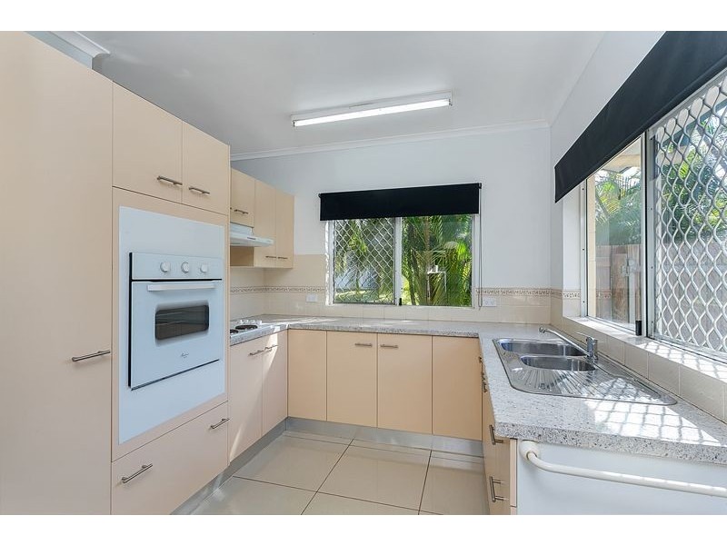30 Dodd Court, Mooroobool QLD 4870