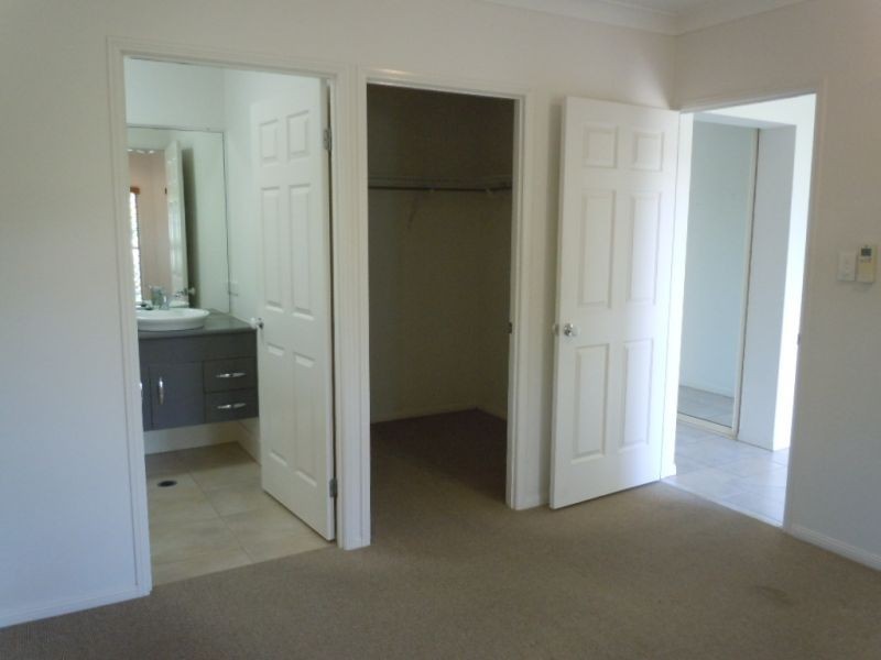 37 Chesterfield Close, Brinsmead QLD 4870