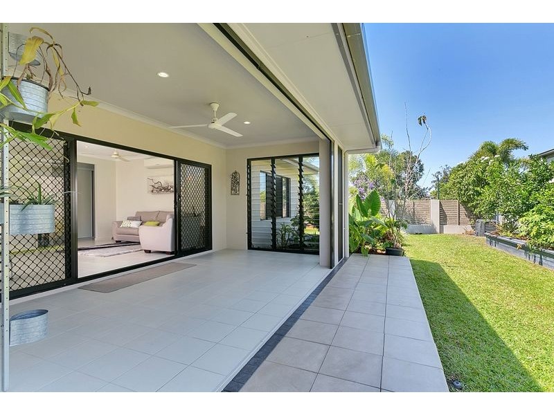 1/64-66 Harbour Drive, Trinity Park QLD 4879