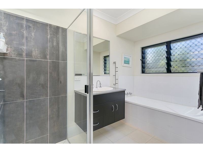 1/64-66 Harbour Drive, Trinity Park QLD 4879