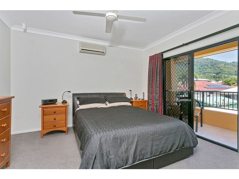 38 Bassett St, Kanimbla QLD 4870