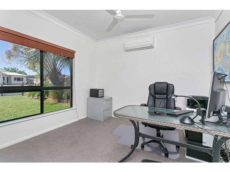 38 Bassett St, Kanimbla QLD 4870