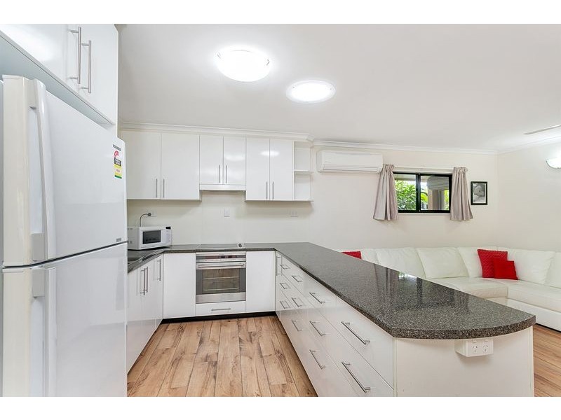 39 Henley Street, Earlville QLD 4870