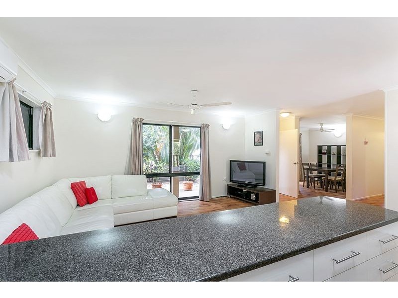 39 Henley Street, Earlville QLD 4870