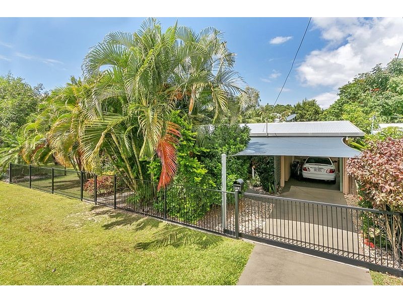 39 Henley Street, Earlville QLD 4870