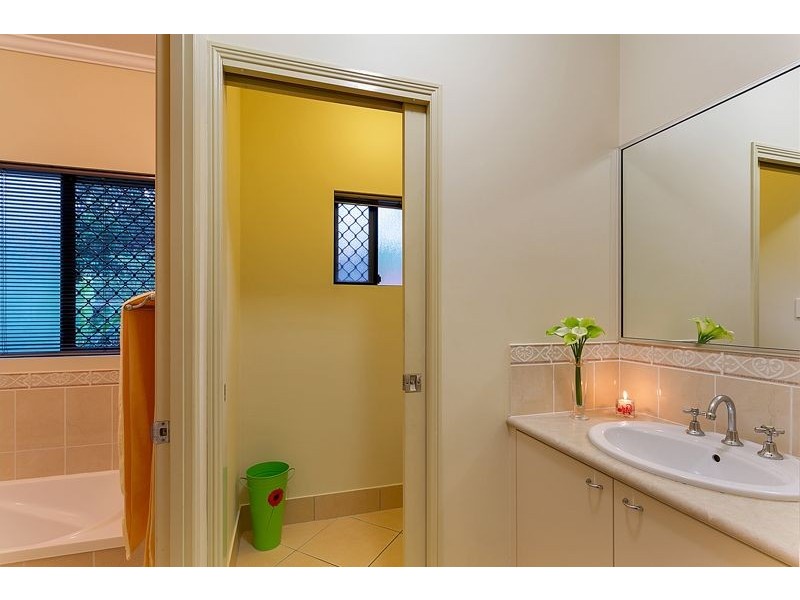 3 McColl Close, Redlynch QLD 4870