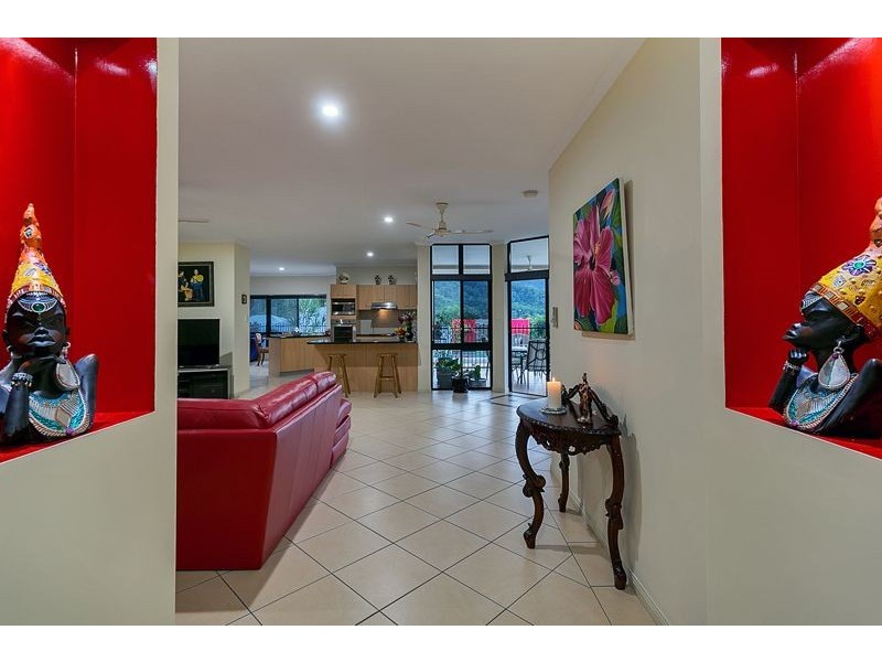 3 McColl Close, Redlynch QLD 4870