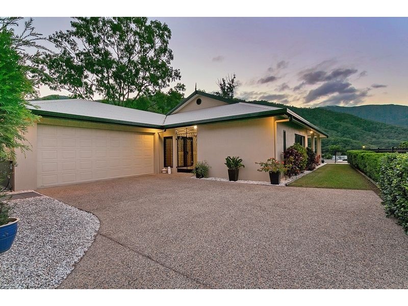 3 McColl Close, Redlynch QLD 4870