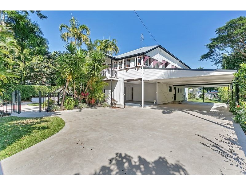 24 Mason Street, Stratford QLD 4870