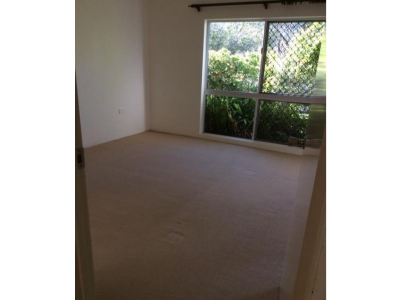 6 Hobson Drive, Brinsmead QLD 4870
