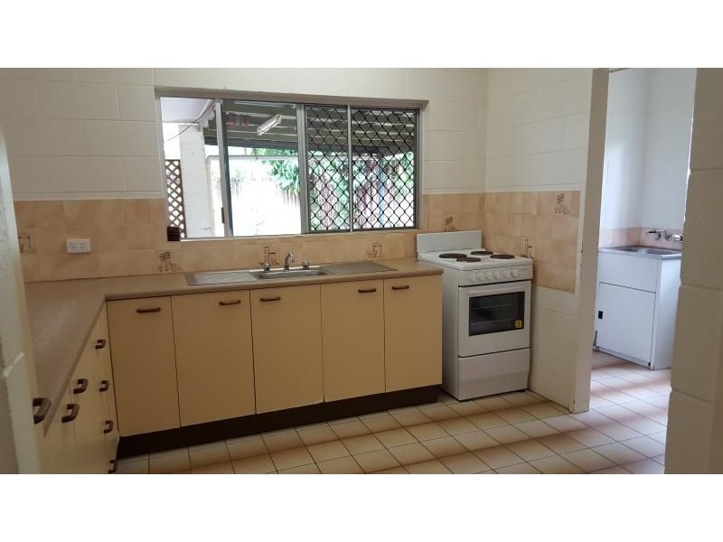 6 Hobson Drive, Brinsmead QLD 4870