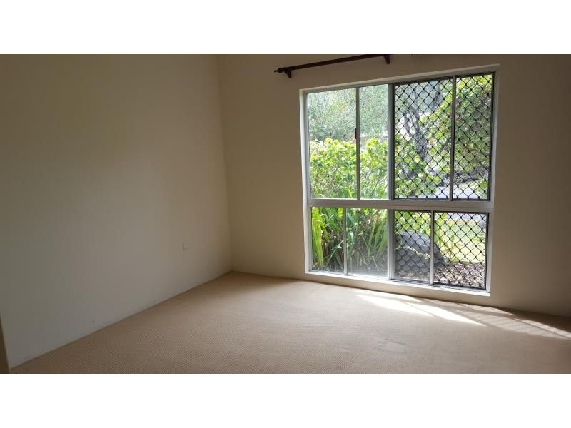 6 Hobson Drive, Brinsmead QLD 4870