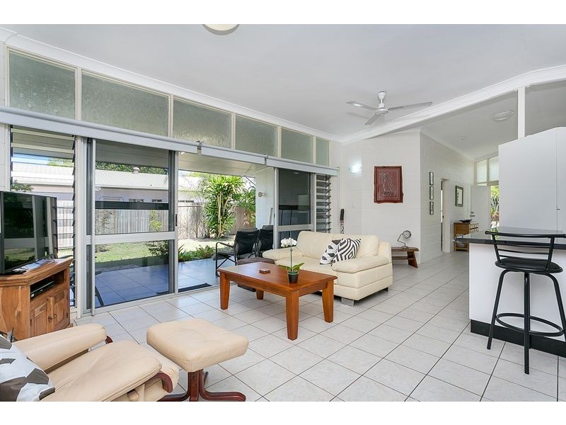 58 Baronia Crescent, Holloways Beach QLD 4878