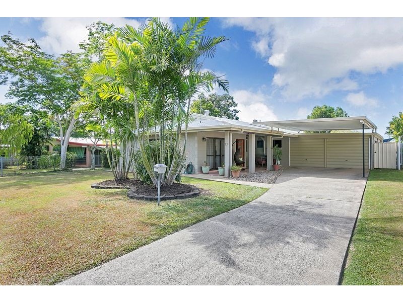 23 Lavender Street, Mooroobool QLD 4870