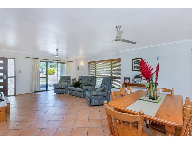 23 Lavender Street, Mooroobool QLD 4870