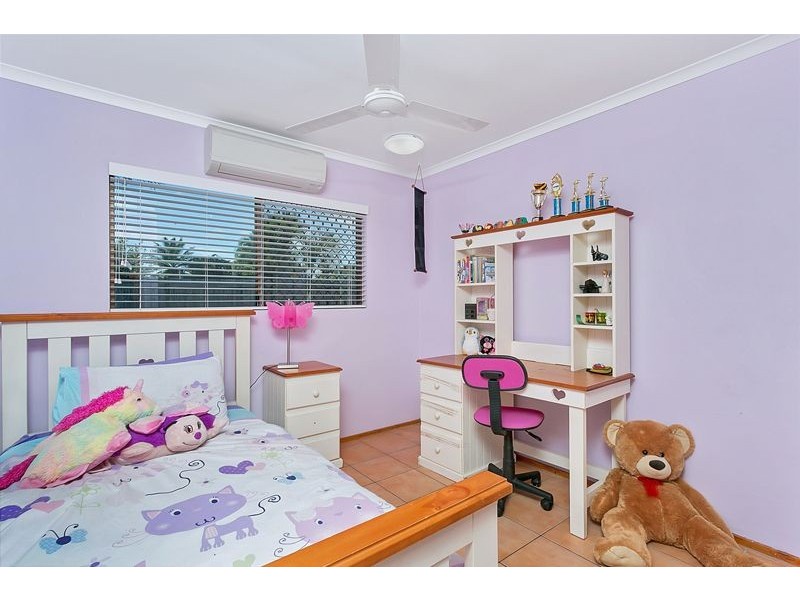 23 Lavender Street, Mooroobool QLD 4870